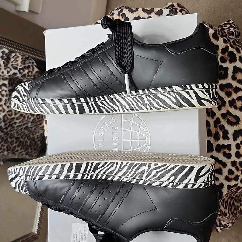 Adidas Superstar Black Zebra Pattern Sneakers - Picture 4 of 5